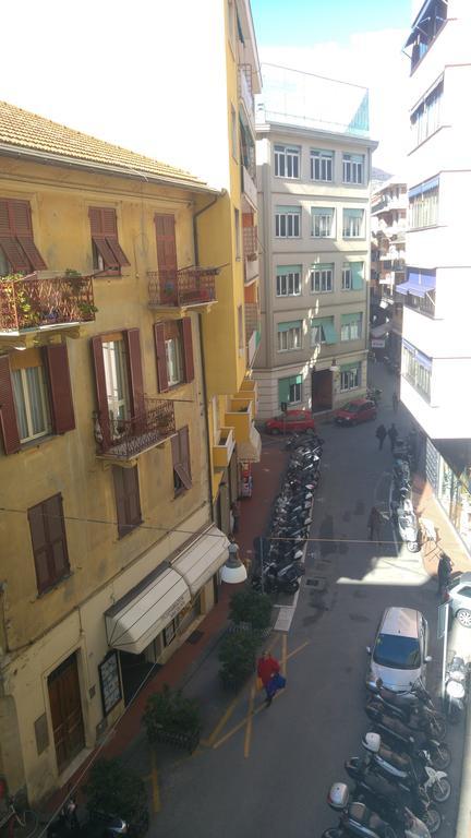 Centre Home Rapallo Eksteriør bilde